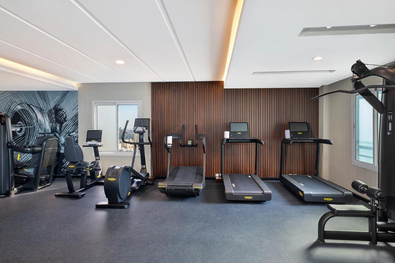 Voco Al Khobar By Ihg Hotel Eksteriør billede The gym at the hotel